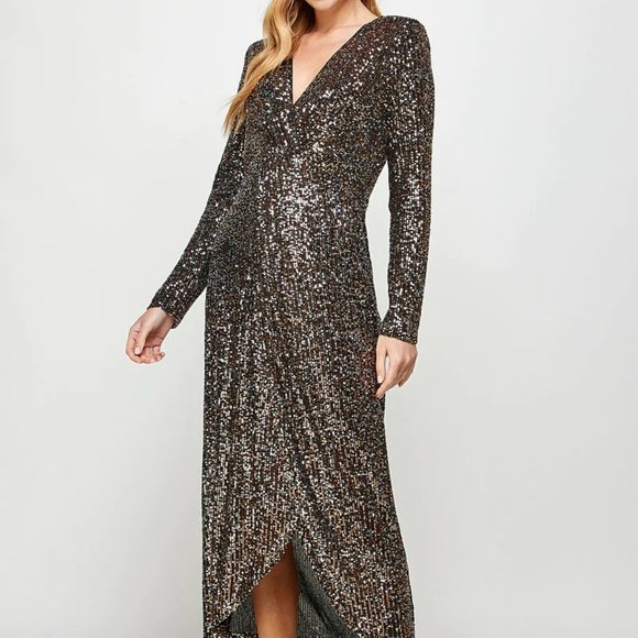 NWT See And Be Seen Long Sleeve Sequin Faux Wrap Dress In Black And Gold - Picture 1 of 8